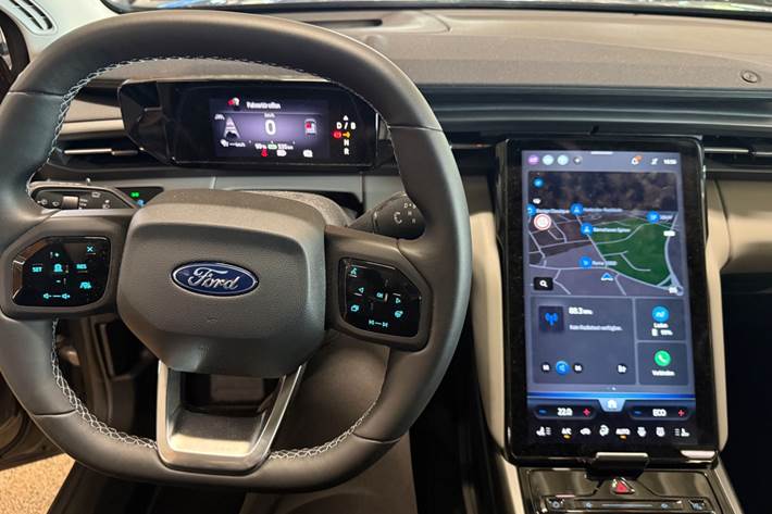Grå Ford Explorer fra 2025