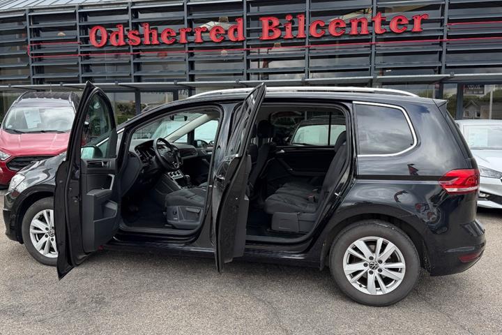 undefined VW Touran fra 2021