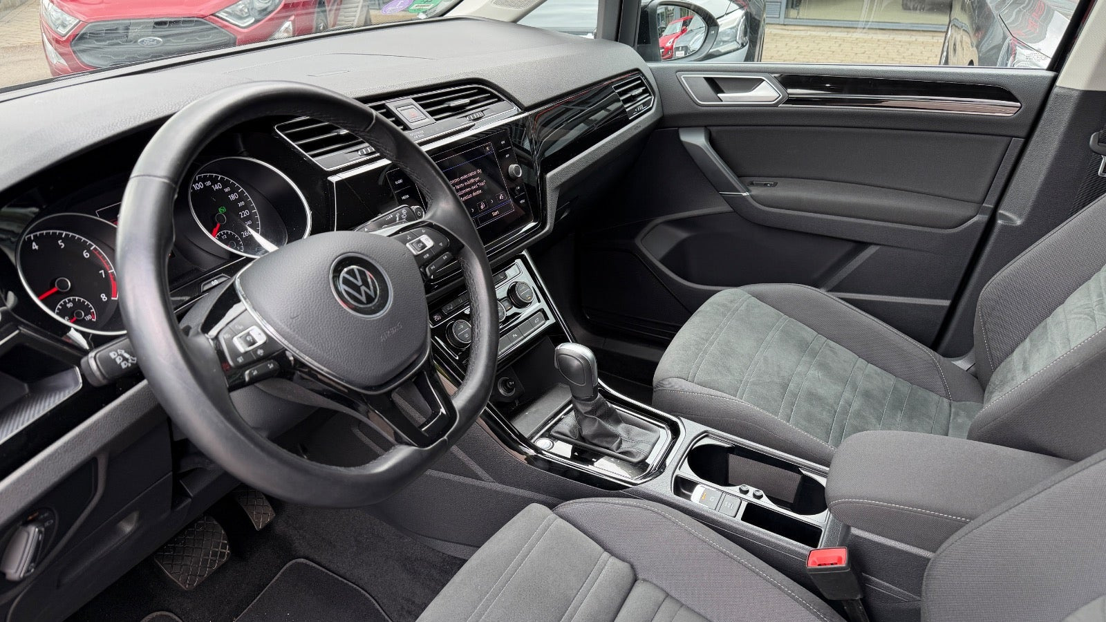 undefined VW Touran fra 2021