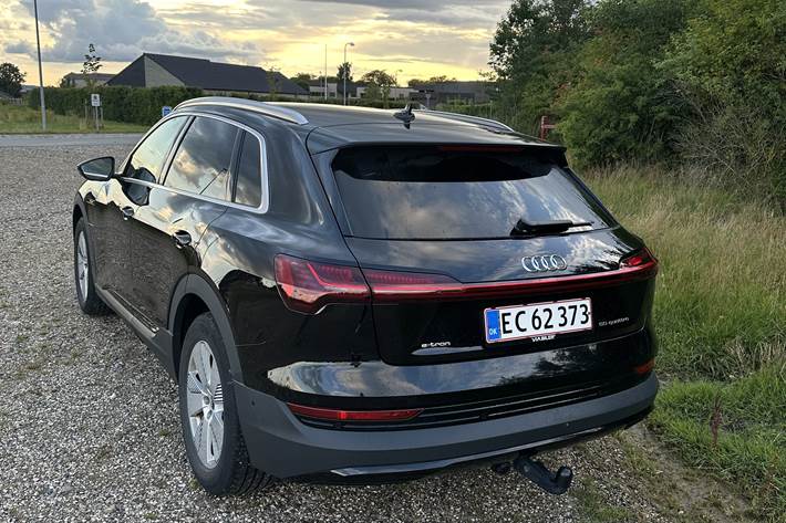 Sort Audi e-tron fra 2021