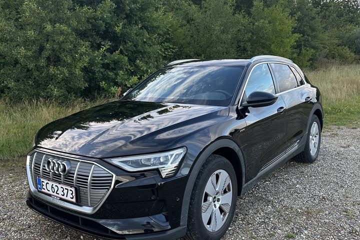 Sort Audi e-tron fra 2021