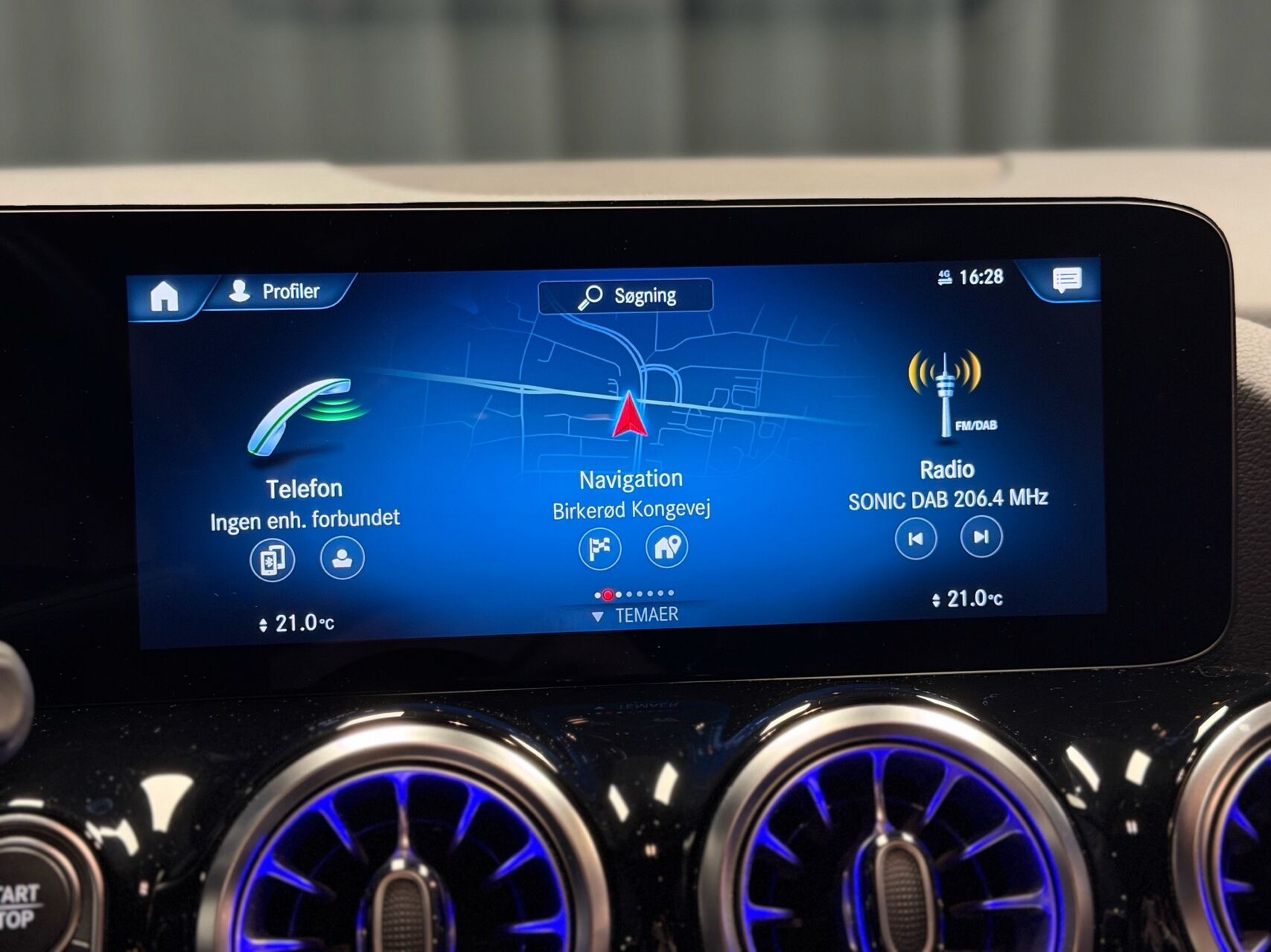 Grå Mercedes EQA 250 fra 2023