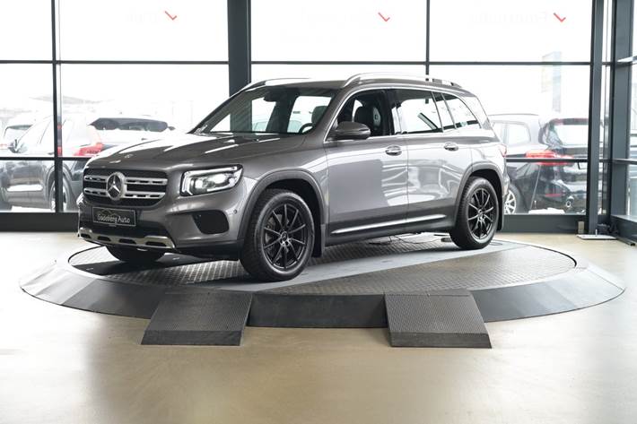 Grå Mercedes GLB220 d fra 2021