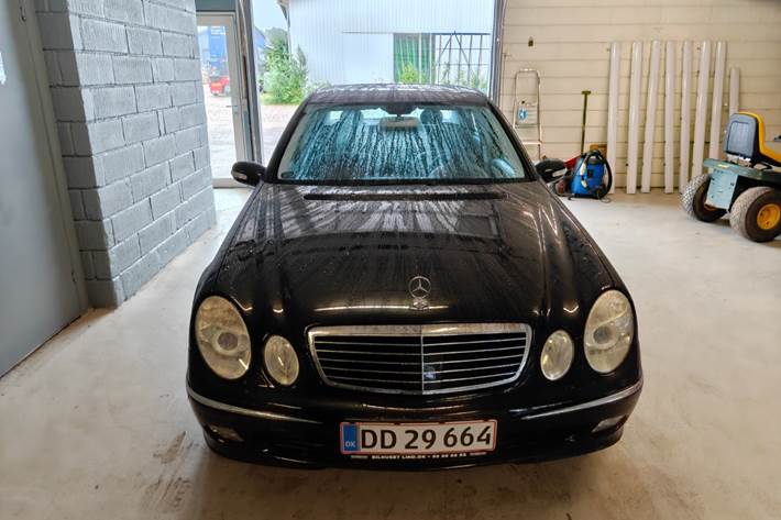 undefined Mercedes E320 fra 2002