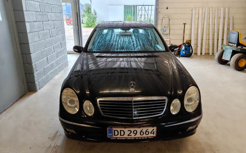 Mercedes E320 3,2 Avantgarde aut.