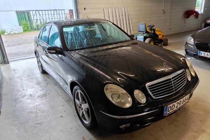 undefined Mercedes E320 fra 2002