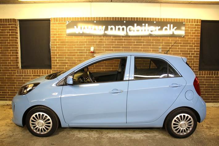 Blå Kia Picanto fra 2016