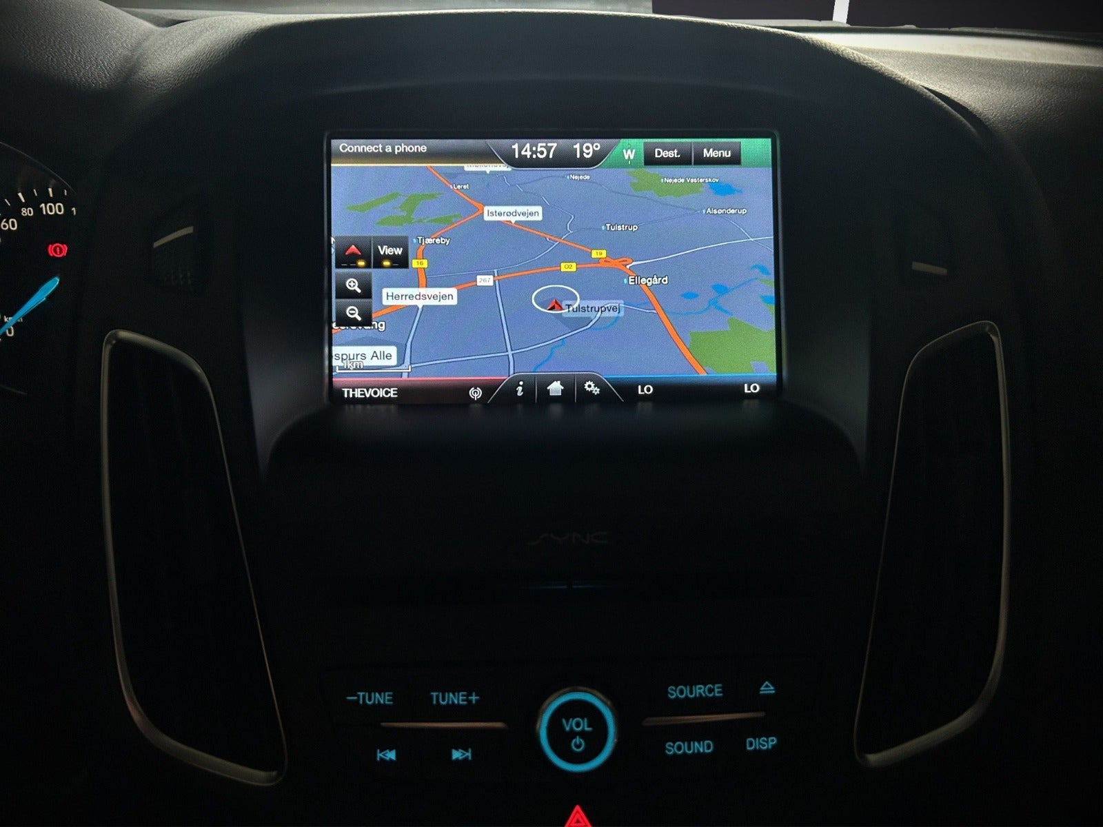 Grå Ford Focus fra 2016
