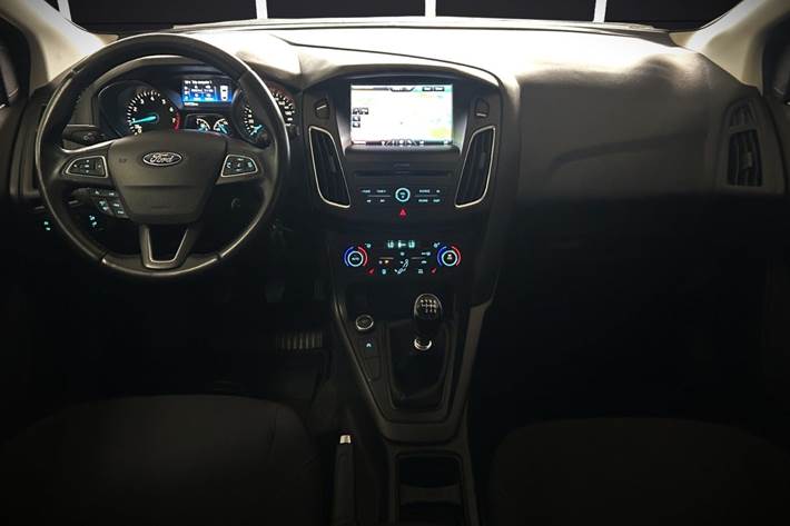 Grå Ford Focus fra 2016