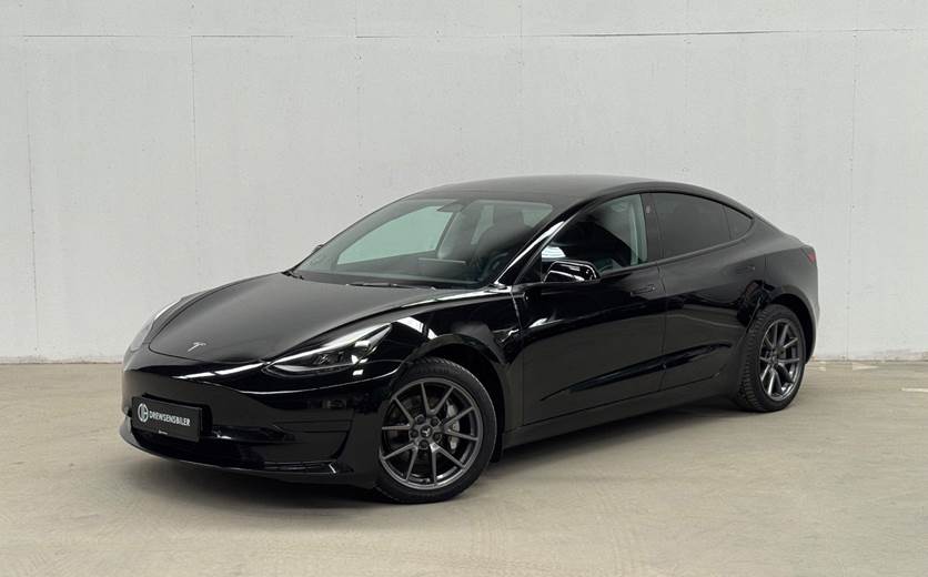 Tesla Model 3 RWD