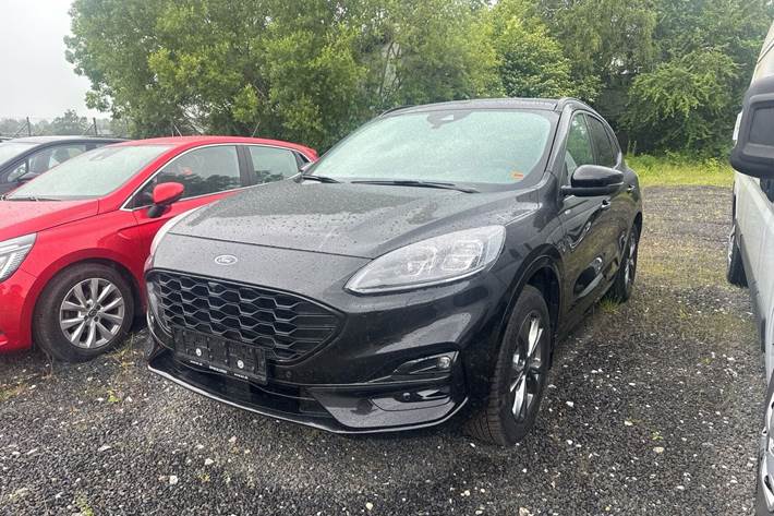 Sort Ford Kuga fra 2022