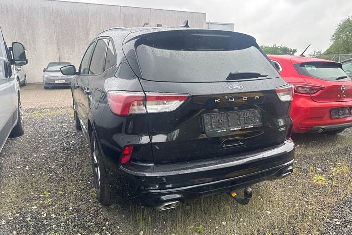 Sort Ford Kuga fra 2022