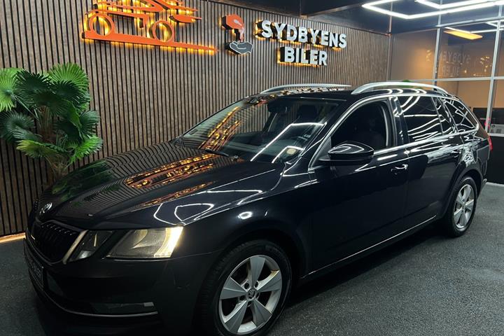 undefined Skoda Octavia fra 2018 set udefra