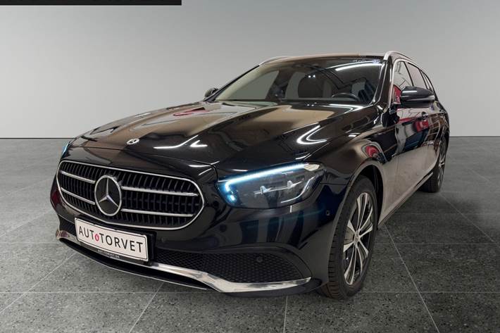 Sort Mercedes E300 de fra 2022