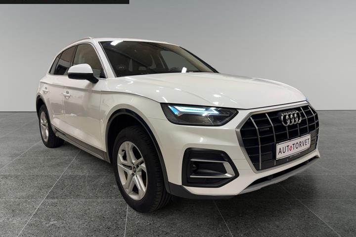 Hvid Audi Q5 fra 2023