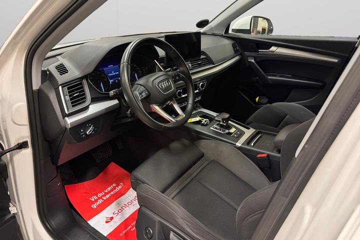 Hvid Audi Q5 fra 2023