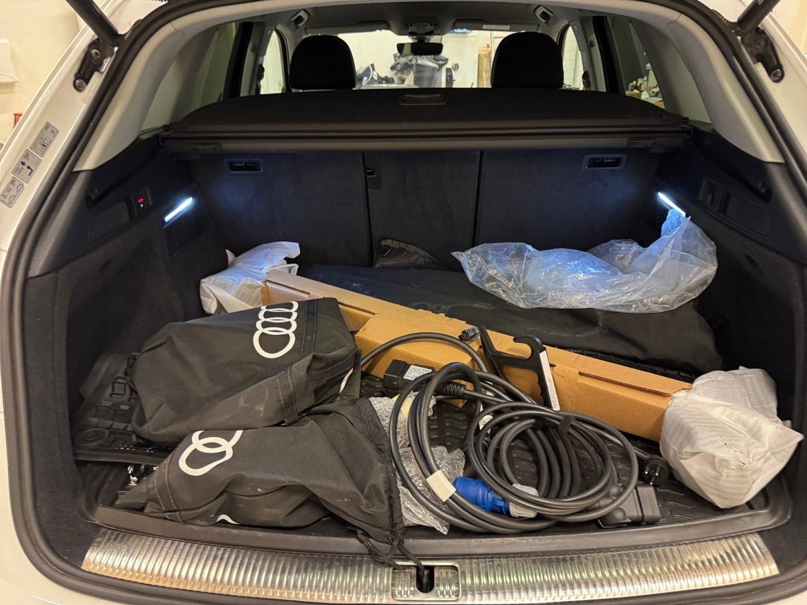 Hvid Audi Q5 fra 2023