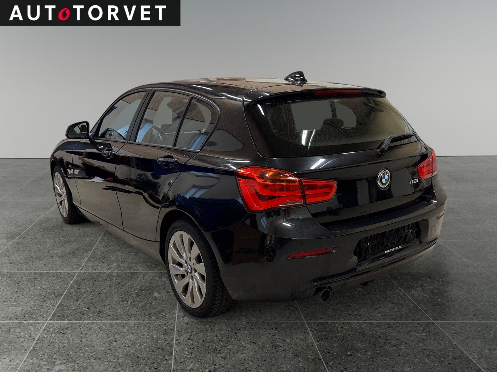 Sort BMW 118i fra 2017