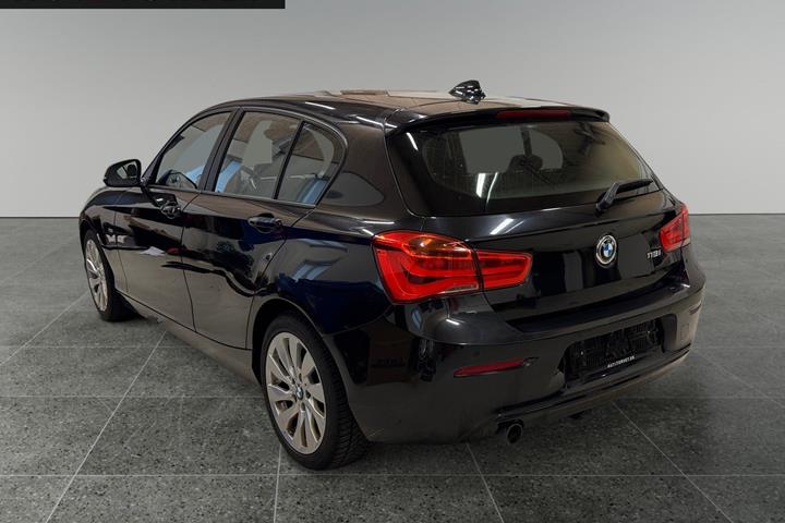 Sort BMW 118i fra 2017