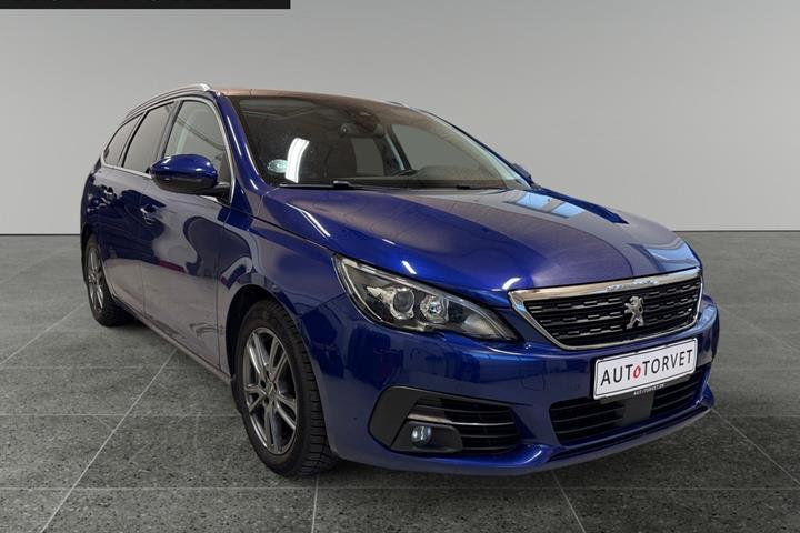 Blå Peugeot 308 fra 2020