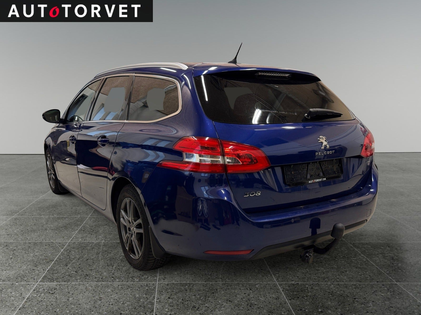 Blå Peugeot 308 fra 2020
