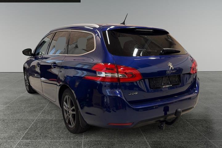 Blå Peugeot 308 fra 2020