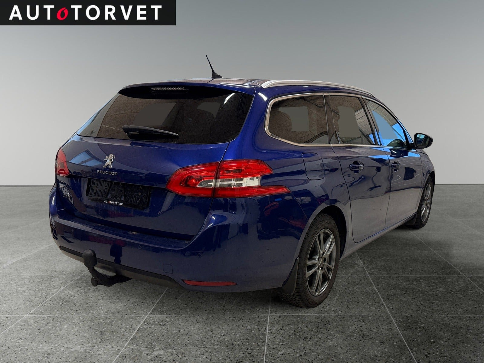Blå Peugeot 308 fra 2020