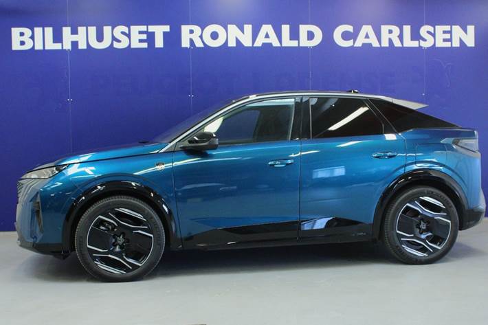 Blå Peugeot e-3008 fra 2024
