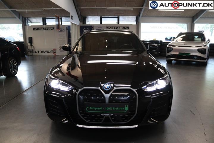 Sort BMW i4 fra 2023