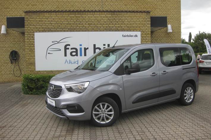 Grøn Opel Combo-e Life fra 2023