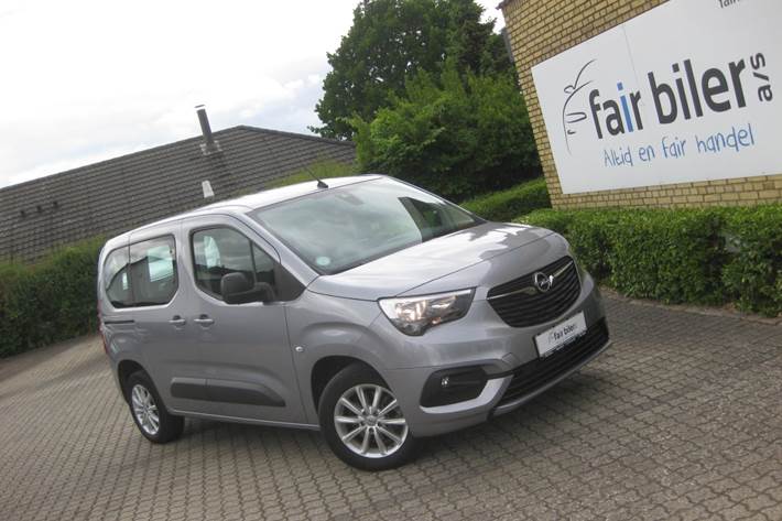 Grøn Opel Combo-e Life fra 2023