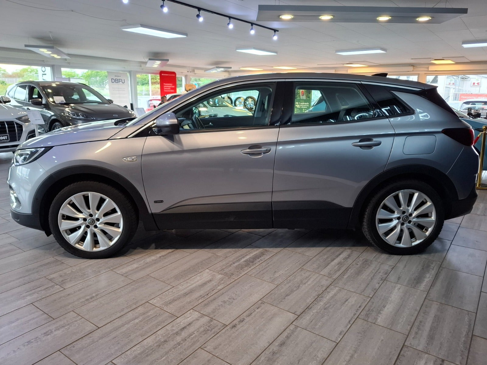 Sølv Opel Grandland X fra 2020