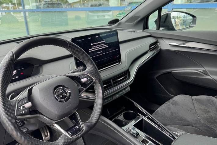 Sort Skoda Enyaq fra 2022