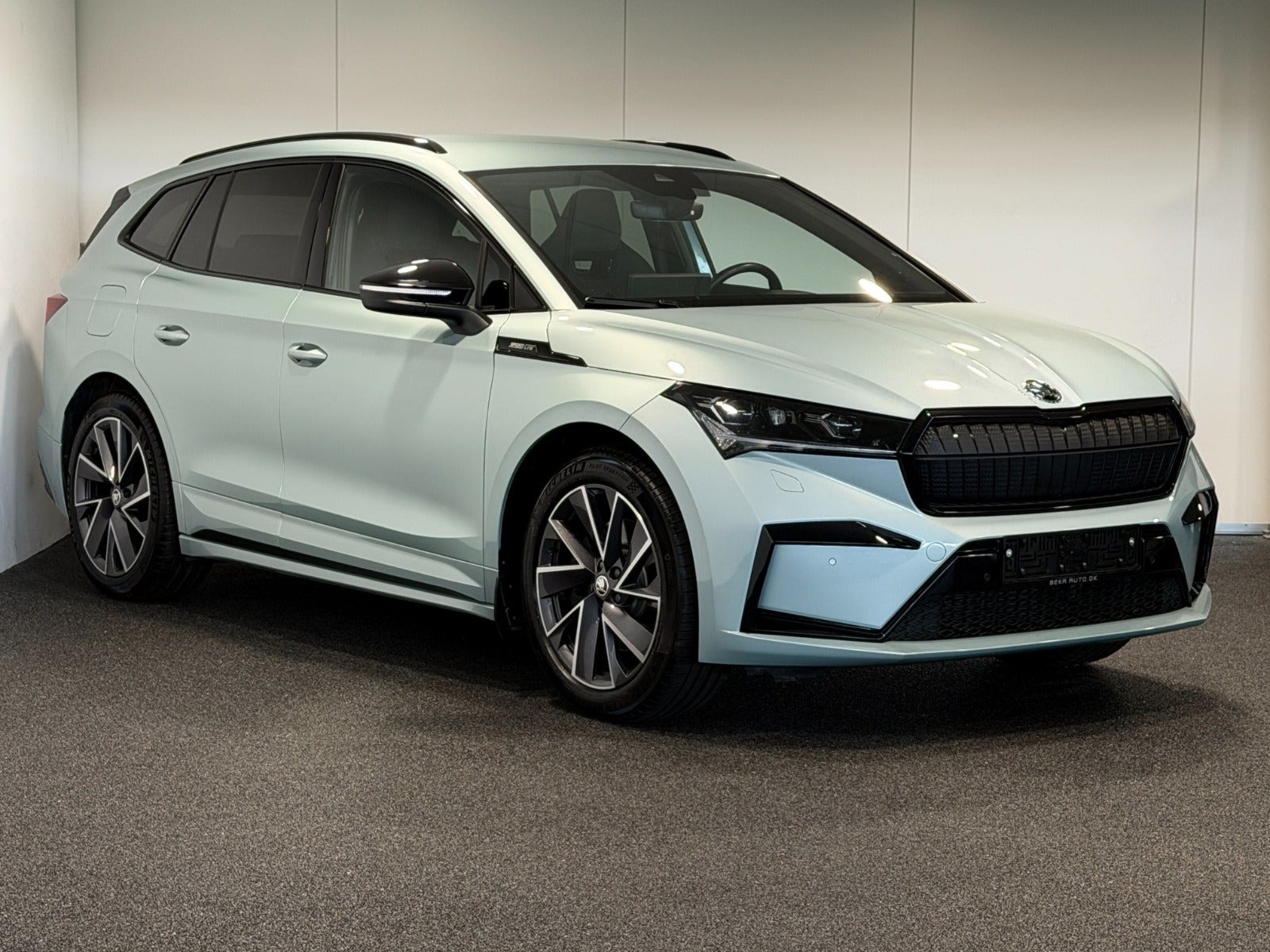 Sølv Skoda Enyaq fra 2023