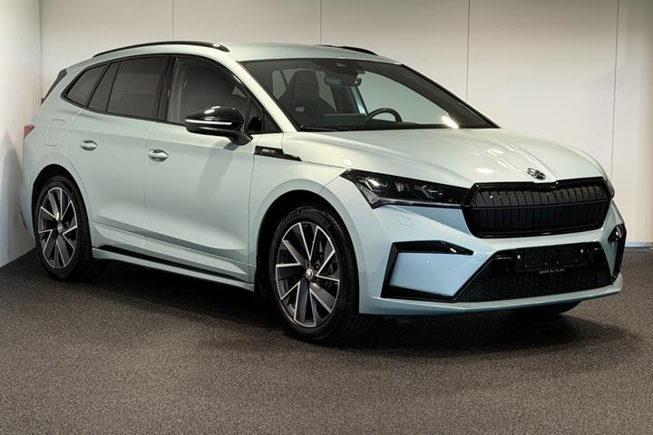 Sølv Skoda Enyaq fra 2023