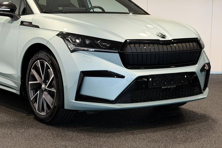Sølv Skoda Enyaq fra 2023