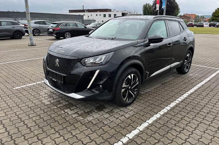 Sort Peugeot e-2008 fra 2022