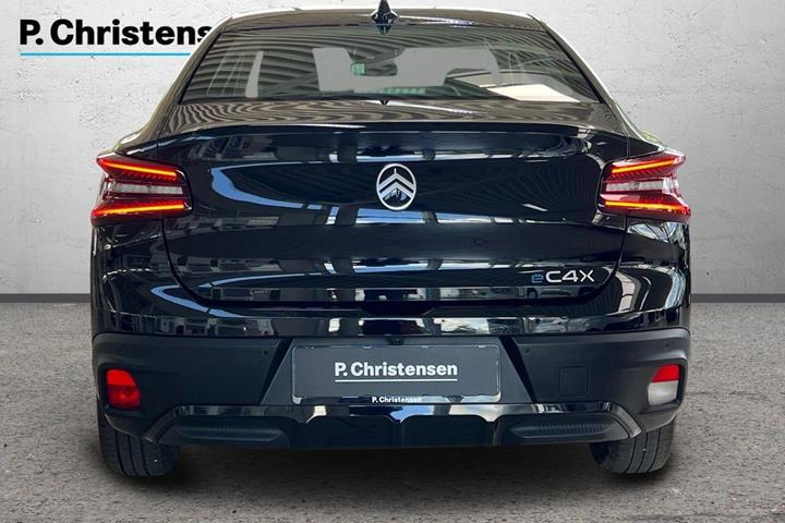 Sort Citroën ë-C4 X fra 2025