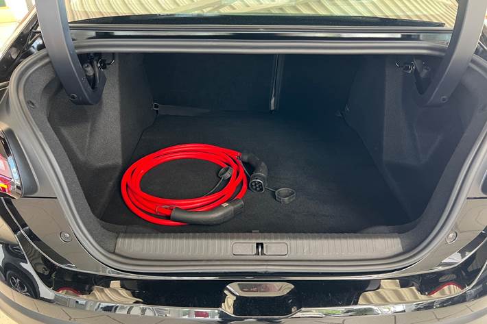 Sort Citroën ë-C4 X fra 2025
