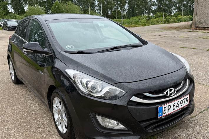 undefined Hyundai i30 fra 2013 set udefra