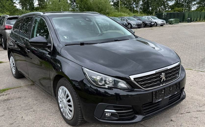 Peugeot 308 1,6 BlueHDi 120 Allure Sky SW EAT6
