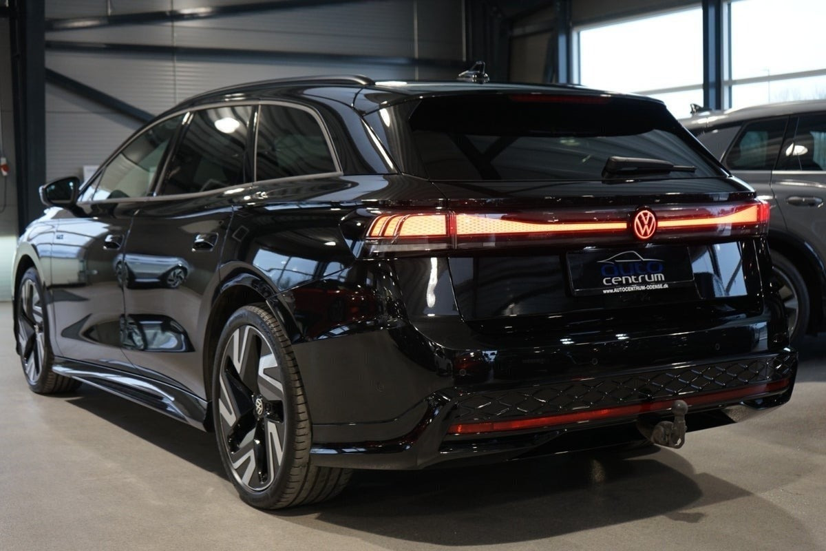 Sort VW ID.7 fra 2025