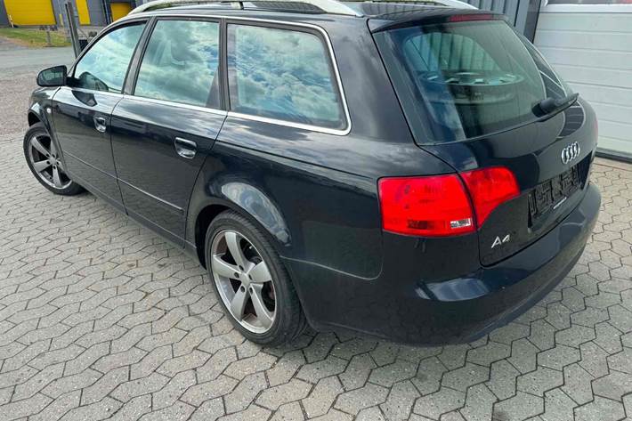 Sort Audi A4 fra 2006