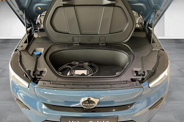 Blå Volvo C40 fra 2022