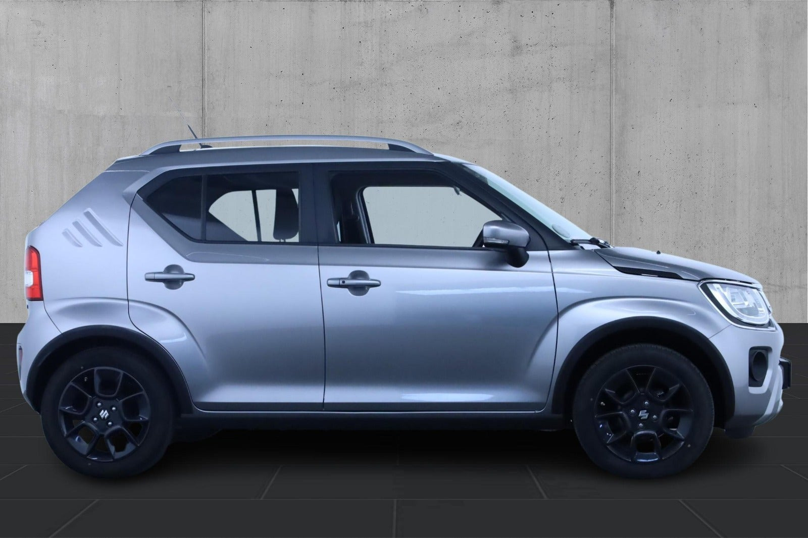 Grå Suzuki Ignis fra 2020