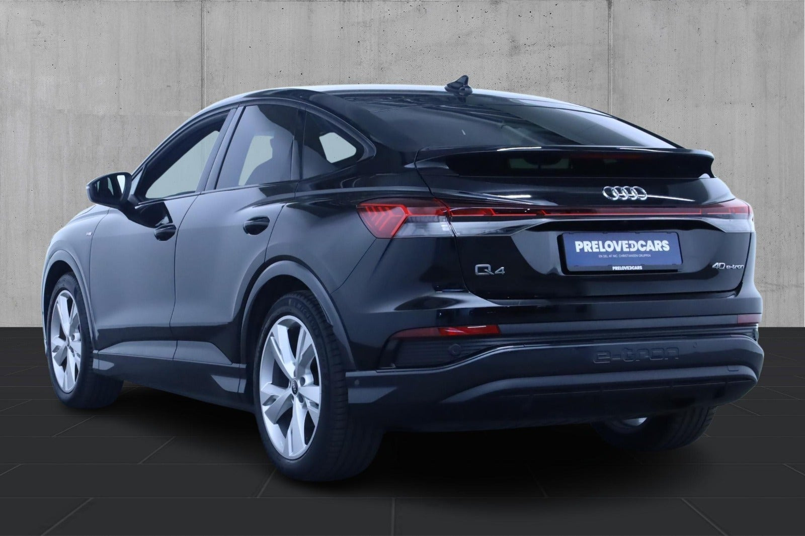 Sort Audi Q4 e-tron fra 2021
