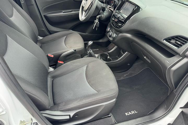 Sølv Opel Karl fra 2017
