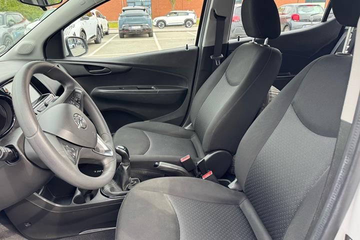 Sølv Opel Karl fra 2017