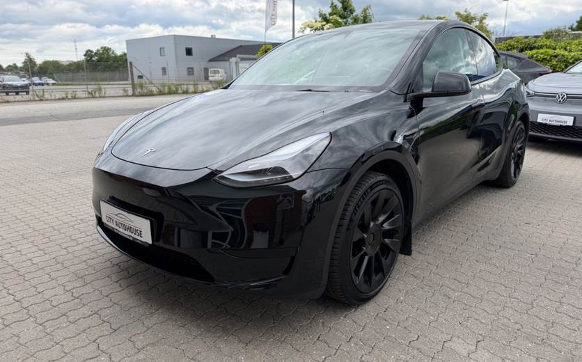 Tesla Model Y RWD