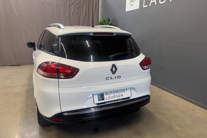 Hvid Renault Clio IV fra 2018
